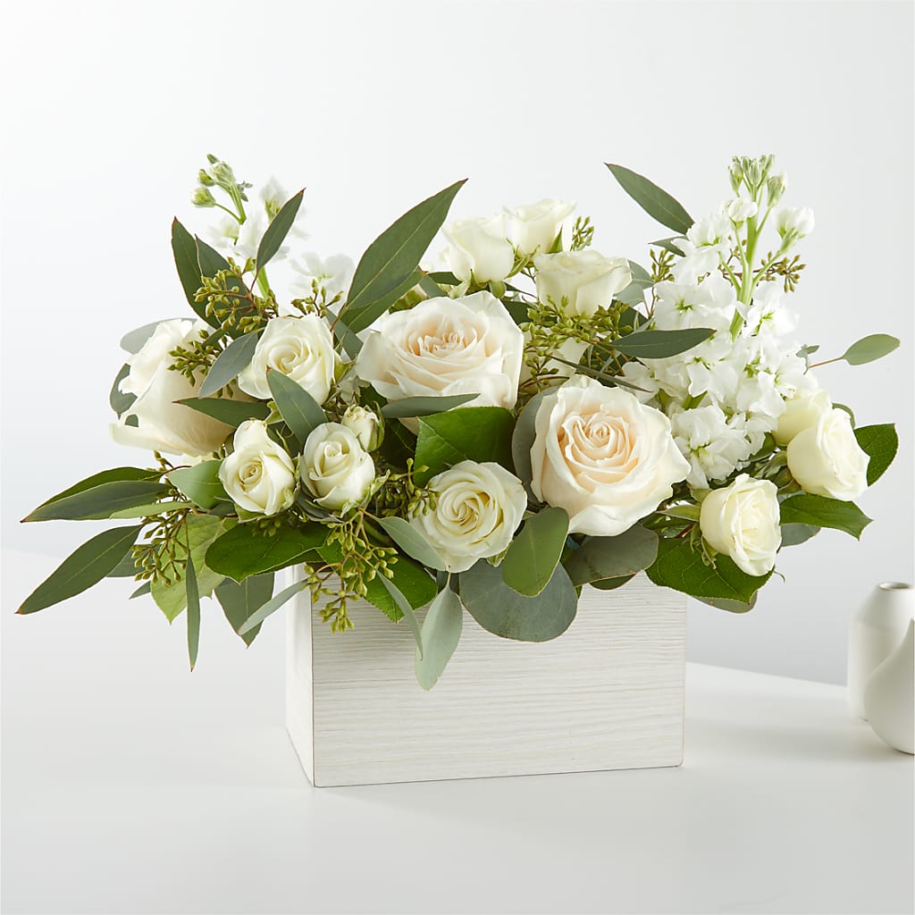Fresh Linen Box Bouquet – The Flower Factory, Tarzana CA