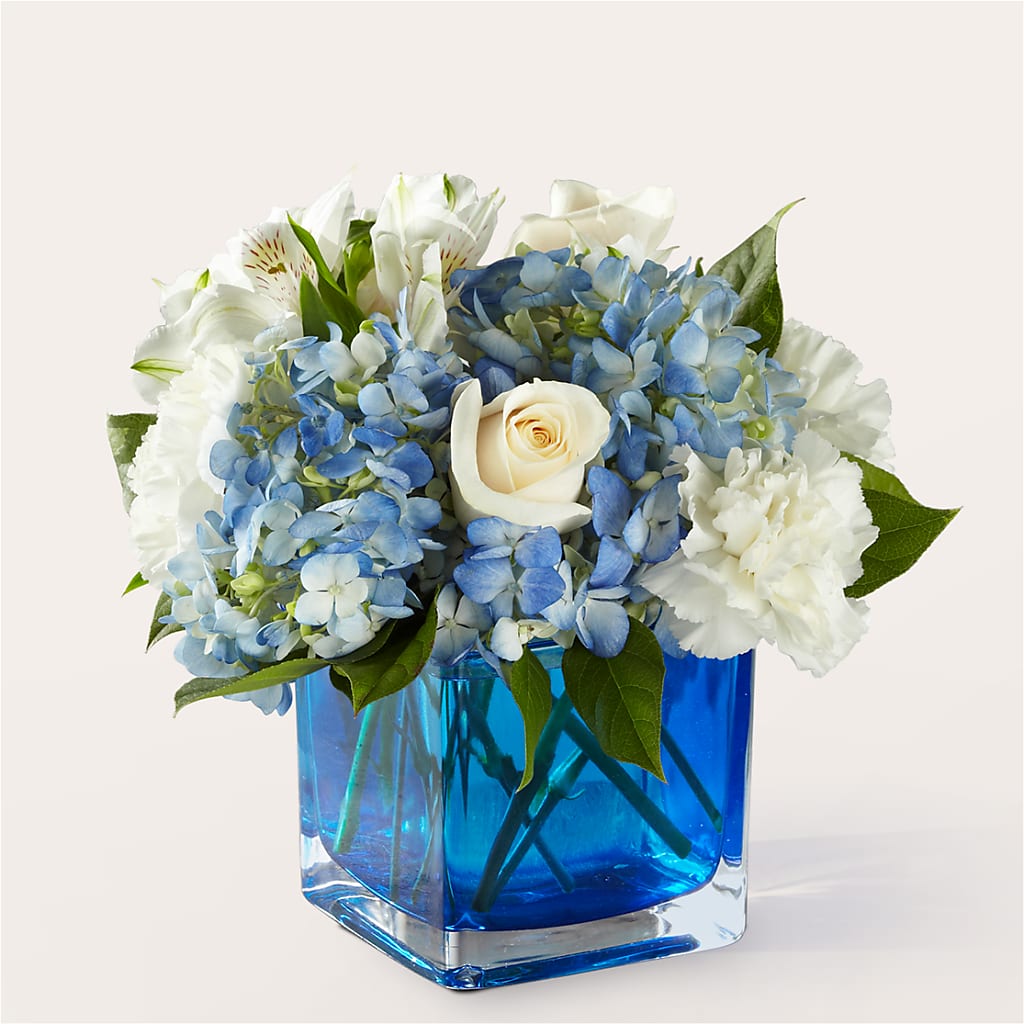 Soothing Waters Bouquet – The Flower Factory, Tarzana CA