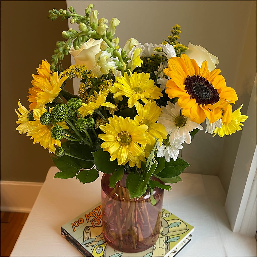Hello Sunshine Bouquet –  The Flower Factory, Tarzana CA