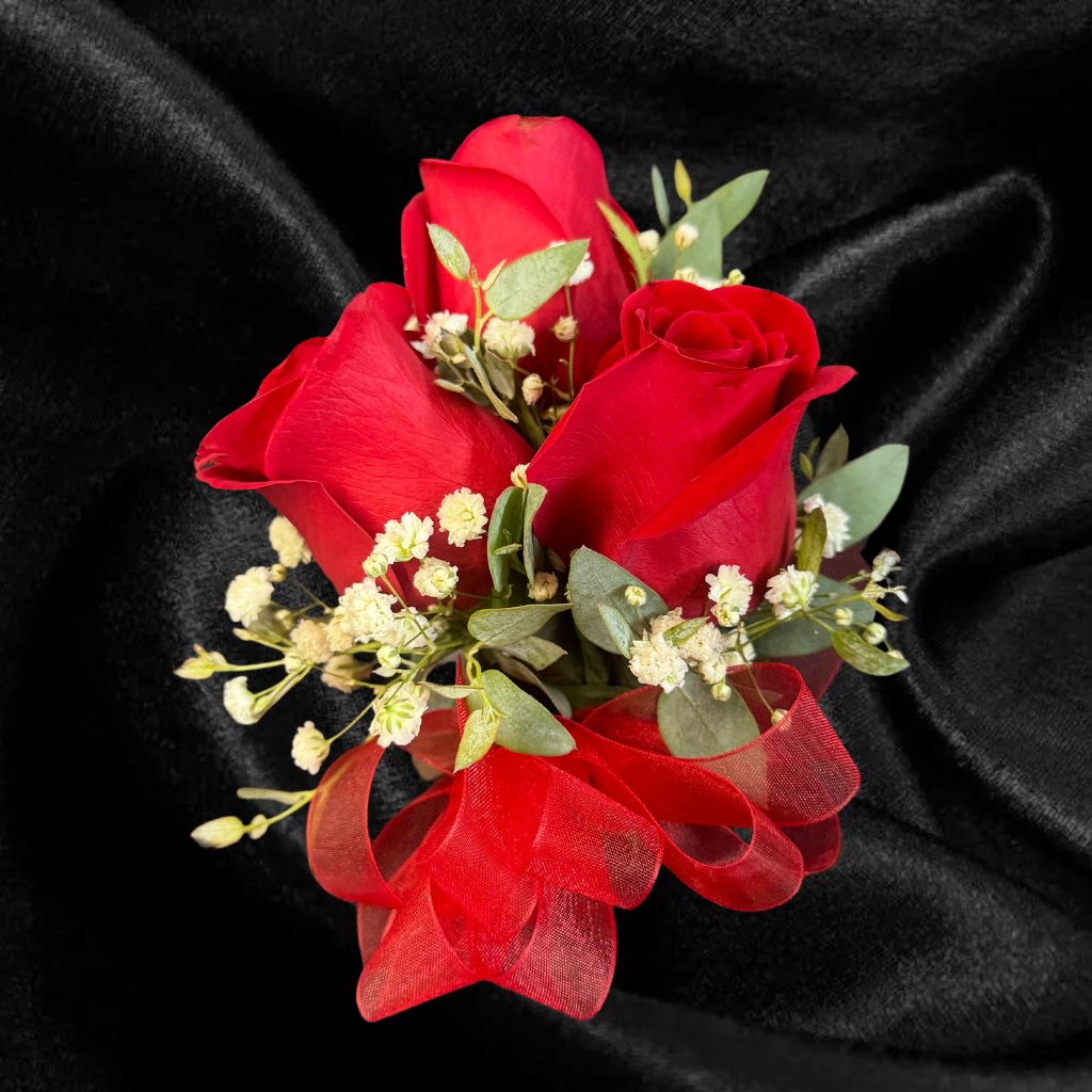 Corsage triple rose