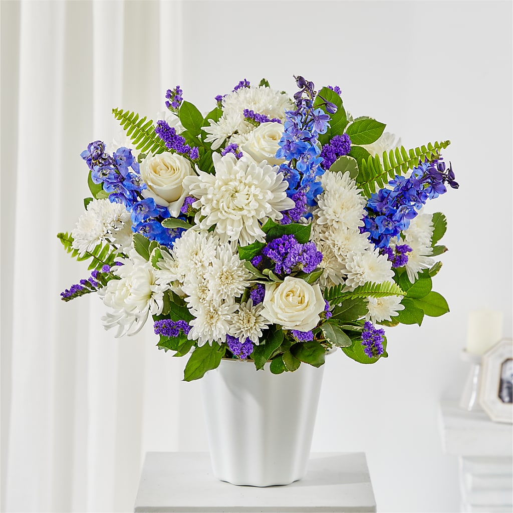 Hold Dear Tabletop Basket –  The Flower Factory, Tarzana CA