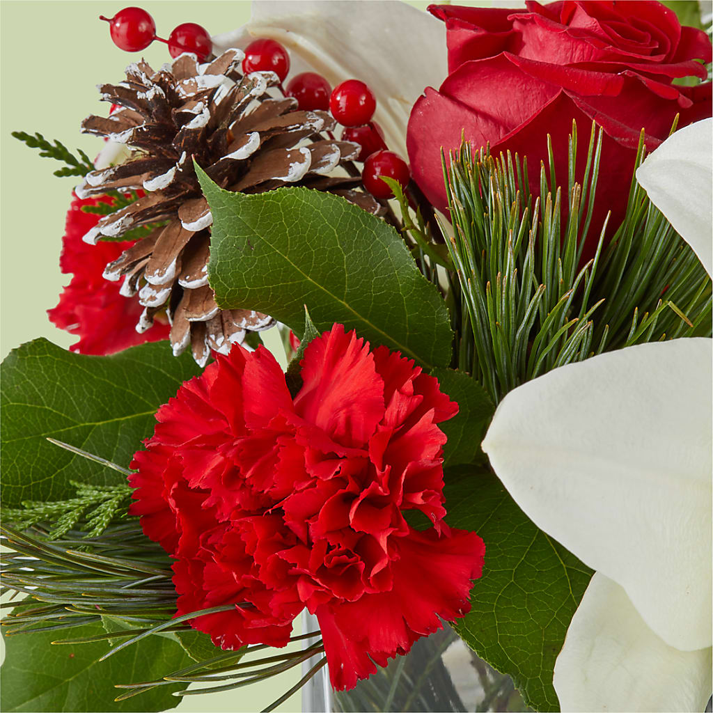 Glistening Icicles Bouquet –  The Flower Factory, Tarzana CA