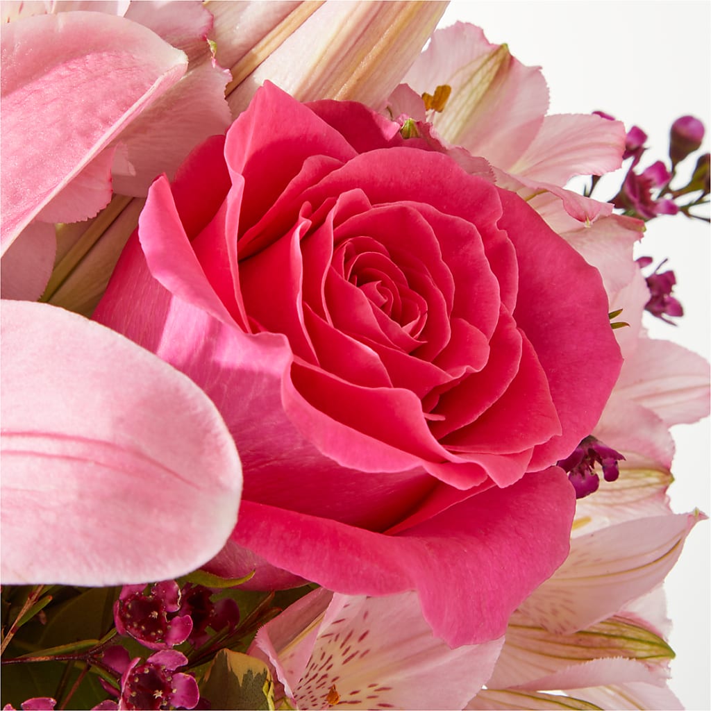 Lucky in Love Bouquet –  The Flower Factory, Tarzana CA