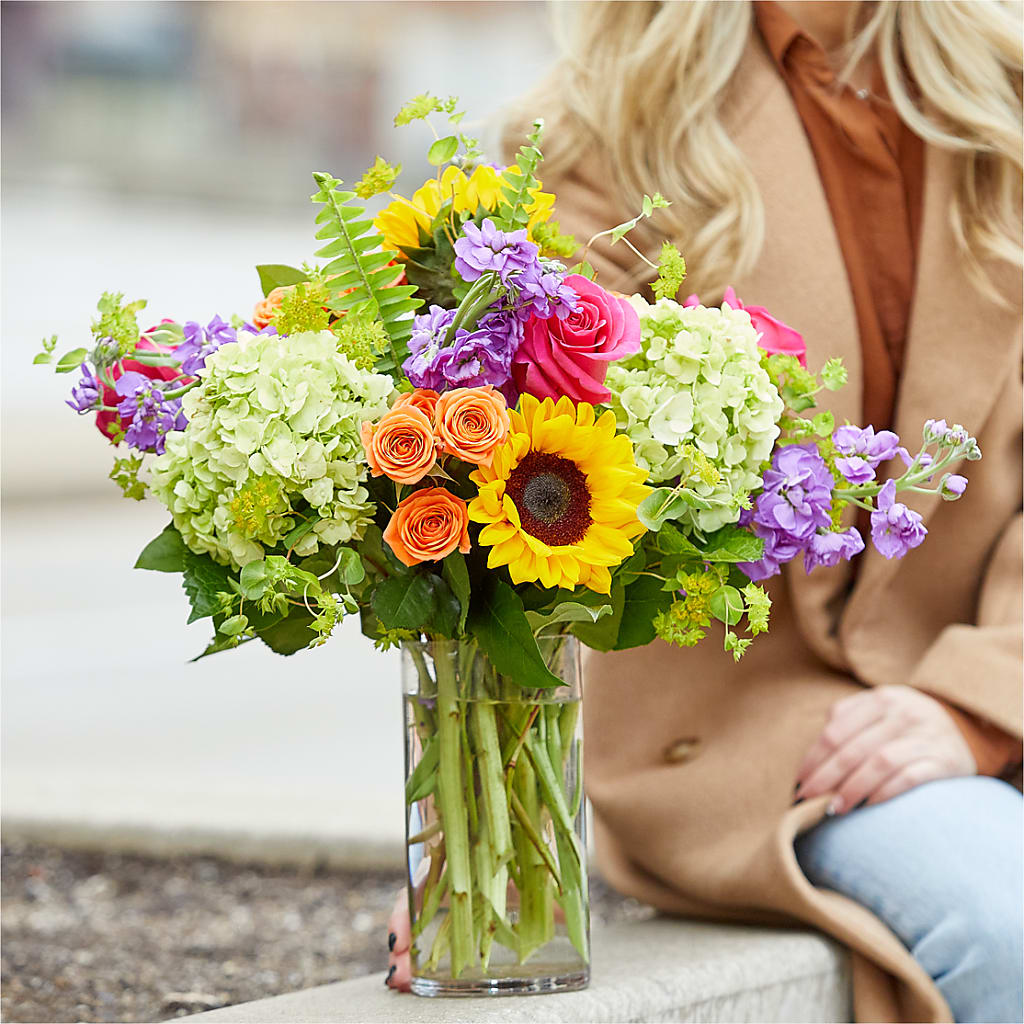 Vibrant Greetings Bouquet –  The Flower Factory, Tarzana CA