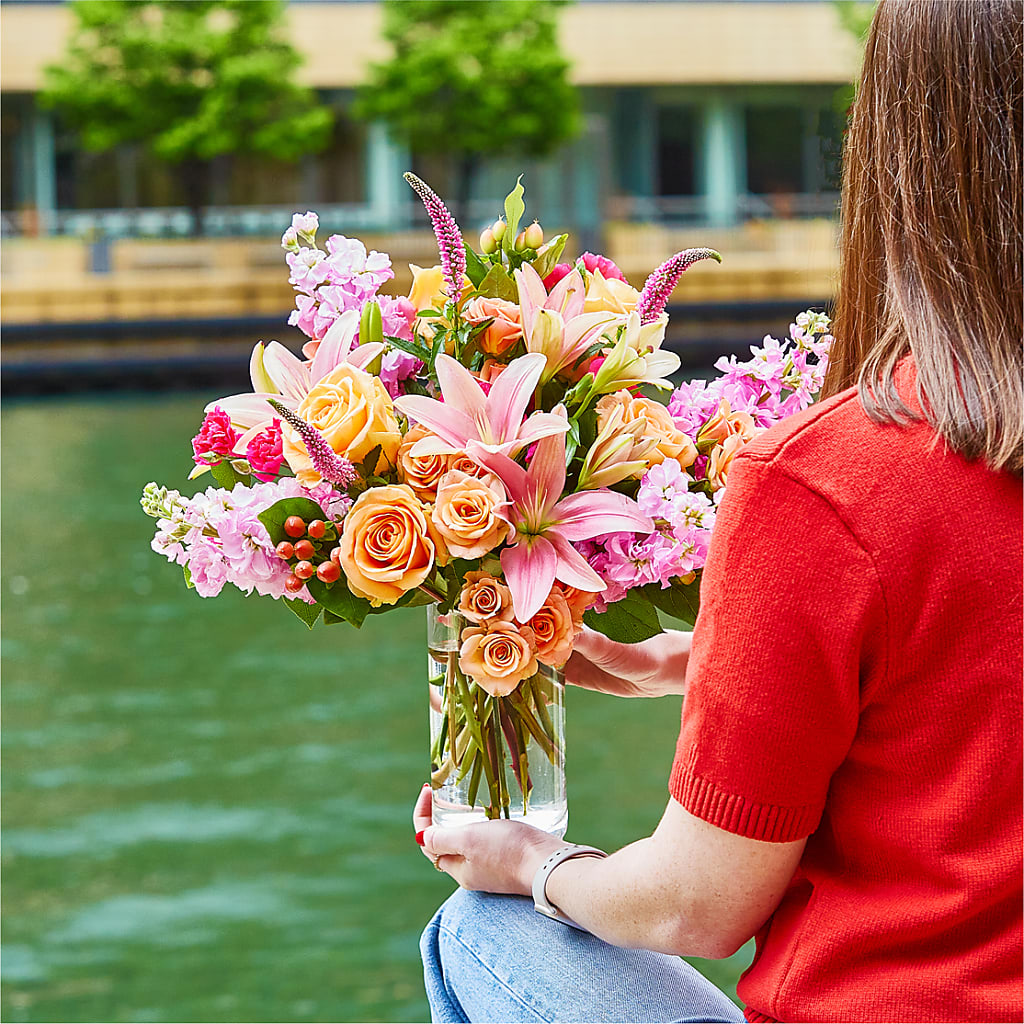Bisous Bouquet –  The Flower Factory, Tarzana CA