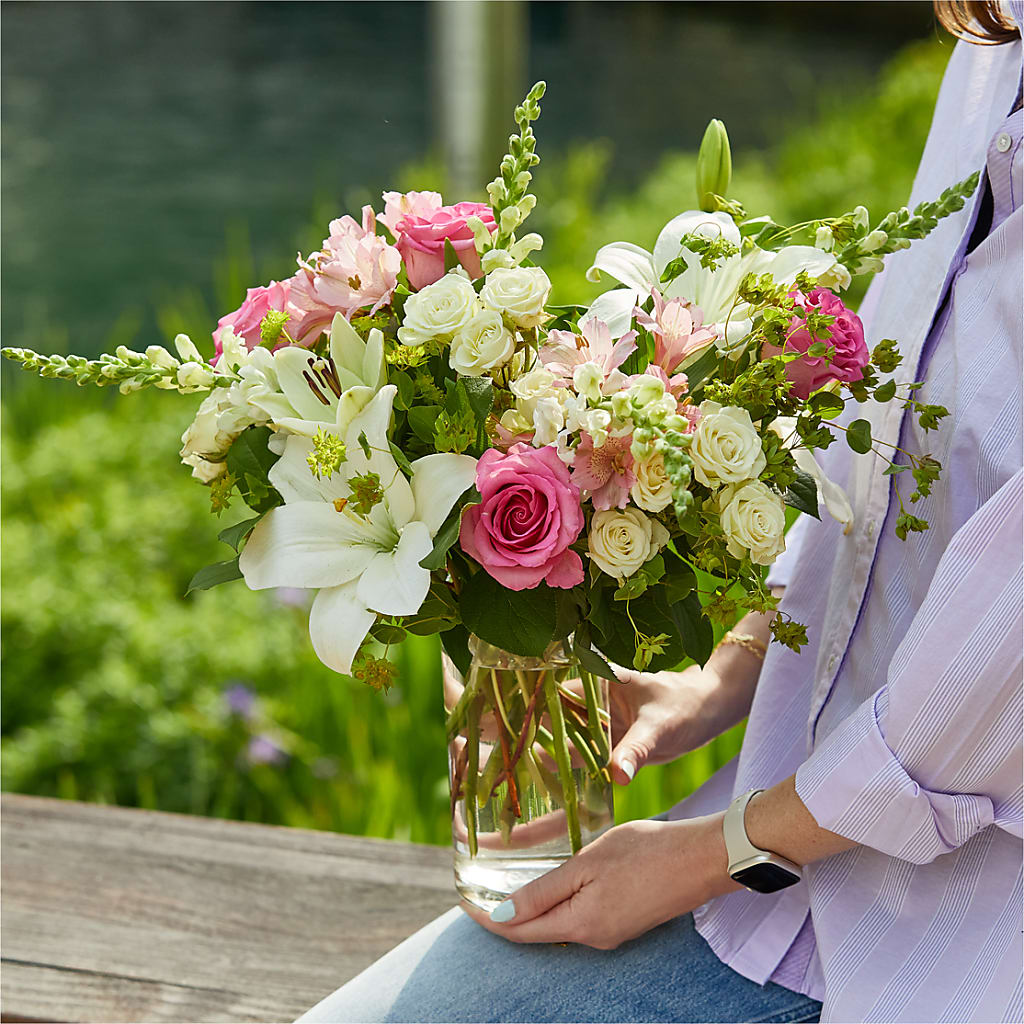 Fondly Bouquet –  The Flower Factory, Tarzana CA