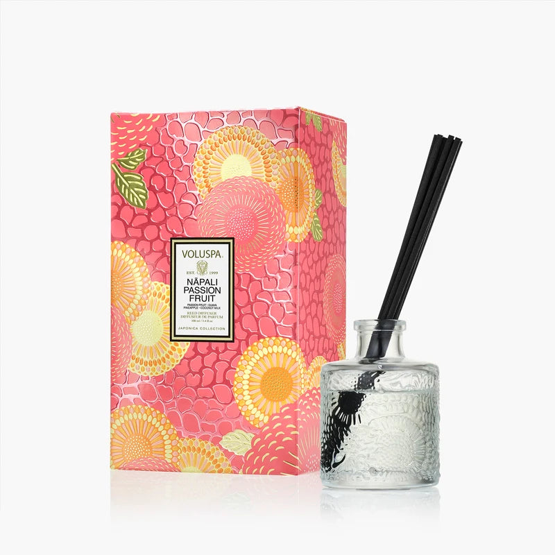 Voluspa Nāpali Passion Fruit Reed Diffuser (3.4oz)  –  The Flower Factory, Tarzana CA