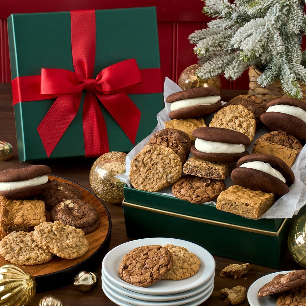 'Tis The Season Bakery Medium Gift Box